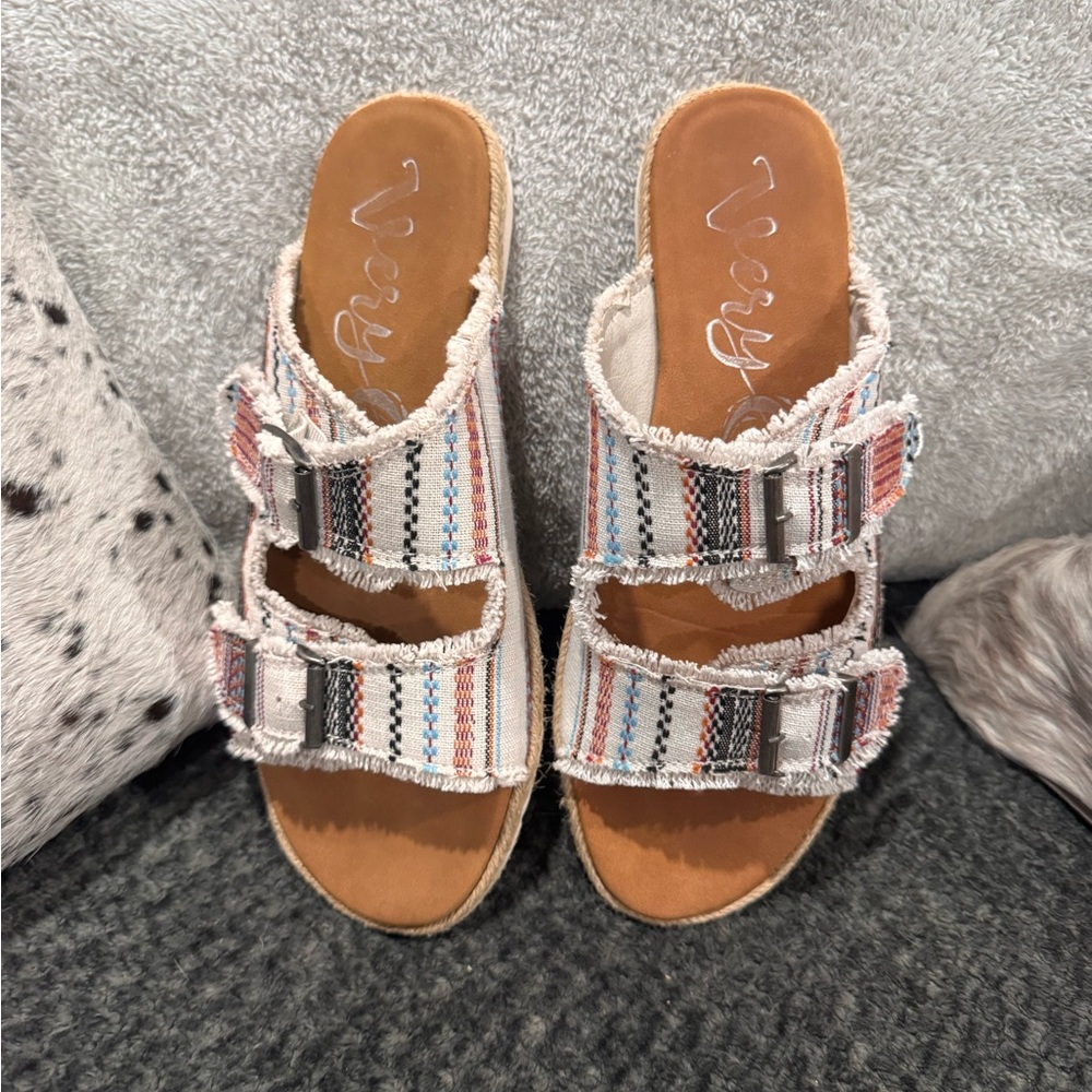 Very G Sandals